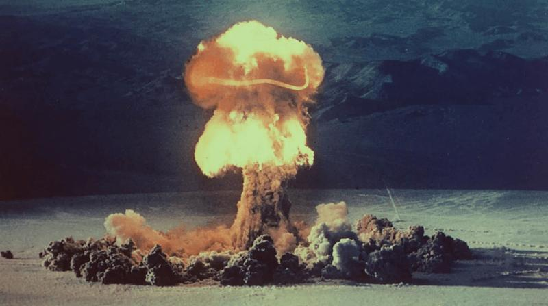 La bomba nucleare Priscilla è stata detonata presso il sito di prova del Nevada a Frenchman Flat il 24 giugno 1957.