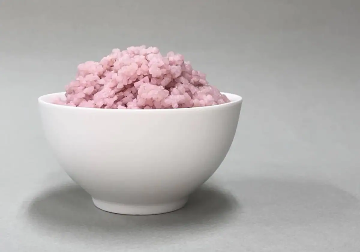 Il cibo del futuro? Un team di scienziati ha creato un riso ibrido con carne incorporata