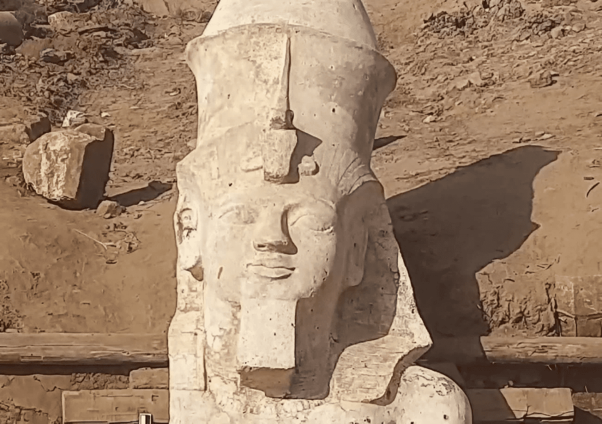 Archeologi trovano statua colossale raffigurante Ramses II