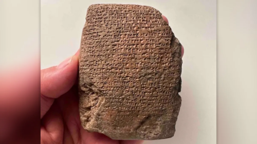 Esperti traducono tavoletta di 3.300 anni fa trovando qualcosa di incredibile