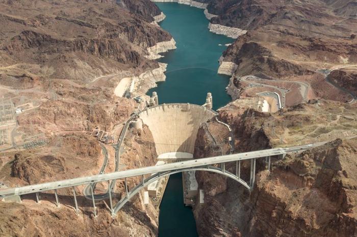 Gestione delle acque nel fiume Colorado: sfide e accordi