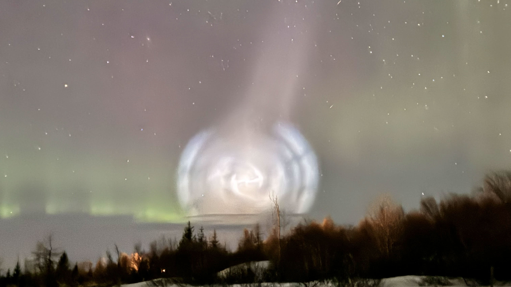 Una misteriosa spirale nel cielo è la foto astronomica del giorno