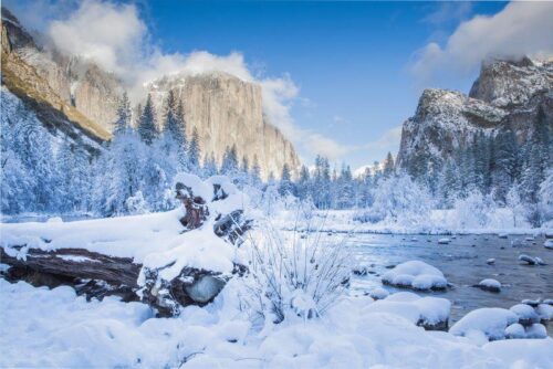 Chiusura del Parco Nazionale di Yosemite a causa di intense tempeste di neve