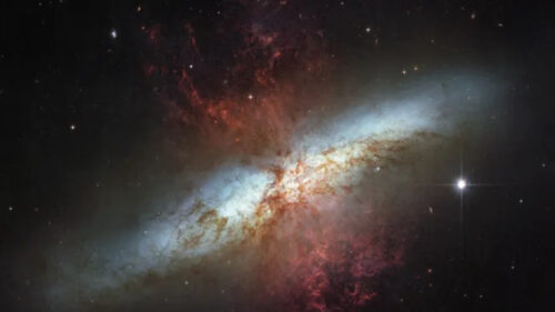 Enorme esplosione spaziale rivela raro tipo di stella mai vista oltre la Via Lattea