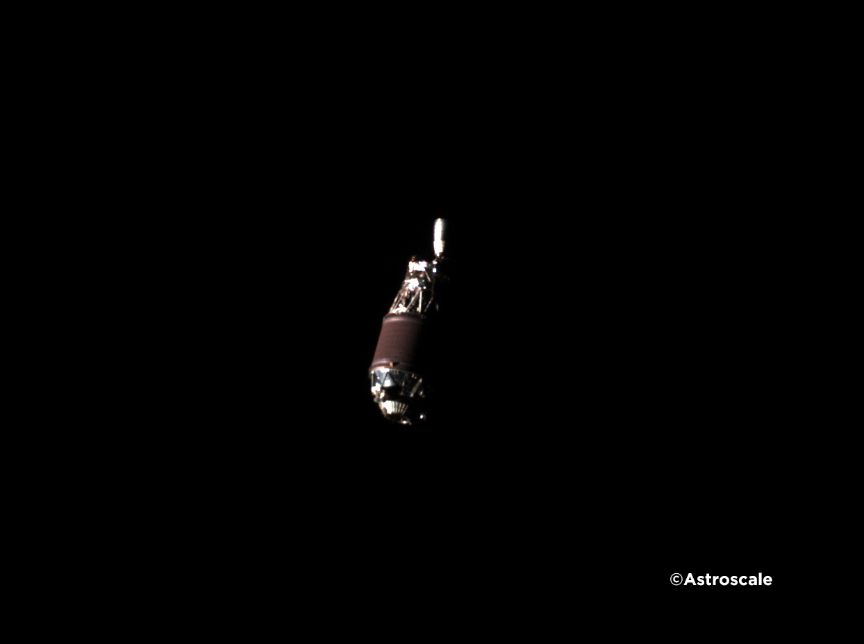 Un razzo ”scartato” nell’orbita terrestre è stato fotografato da un satellite