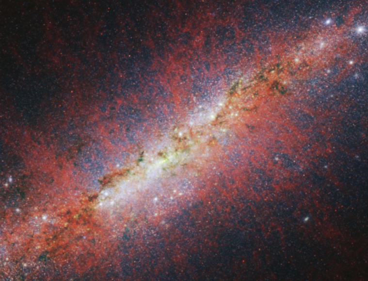 Il telescopio James Webb filma la galassia Messier 82 mentre crea nuove stelle