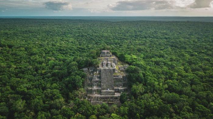 Il Regno del Serpente: l’impero nascosto dei Maya