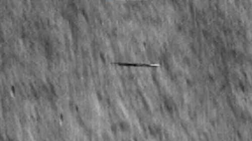 La sonda della NASA scatta foto di un’altra navicella spaziale sulla Luna