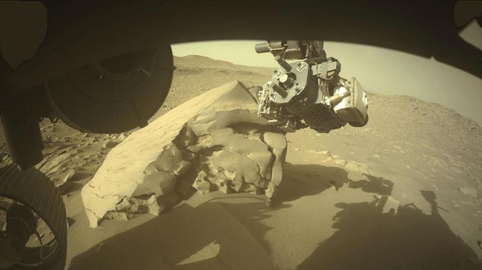 Una roccia insolita su Marte