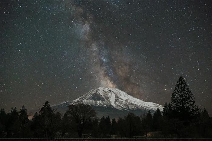 mysterious-mountain-m-1.jpg