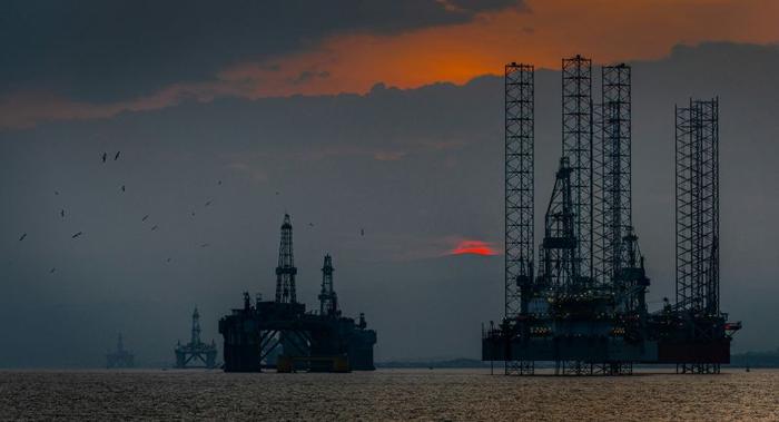 oil-rigs-m-1.jpg