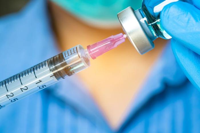 Vaccino sperimentale contro il melanoma: la nuova speranza di Steve Young
