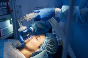 Il mistero dell’anestesia generale svelato: come agiscono i farmaci nel cervello