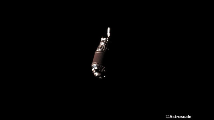 space-junk-m-1.png