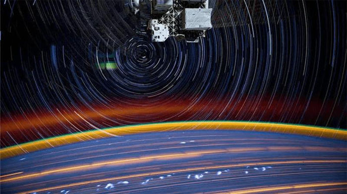 space-station-star-trail-m-1.png