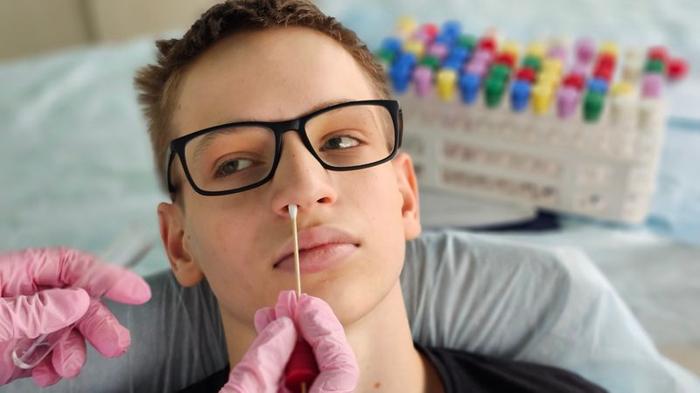 nasal-swab-m-1.jpg