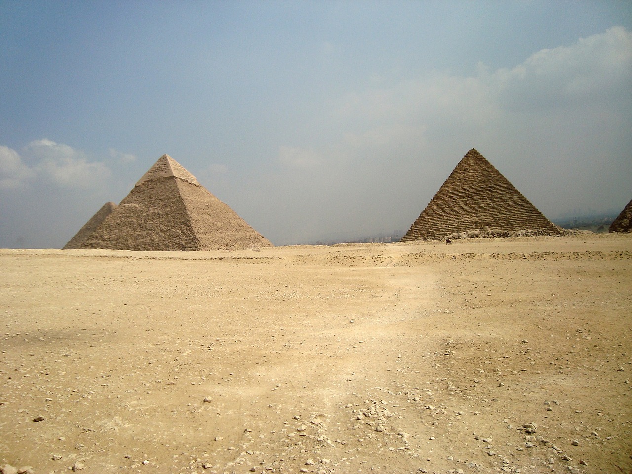 pyramids-798401_1280-1.jpg