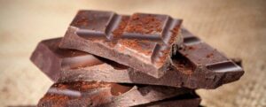 Pezzi di cioccolato fondente