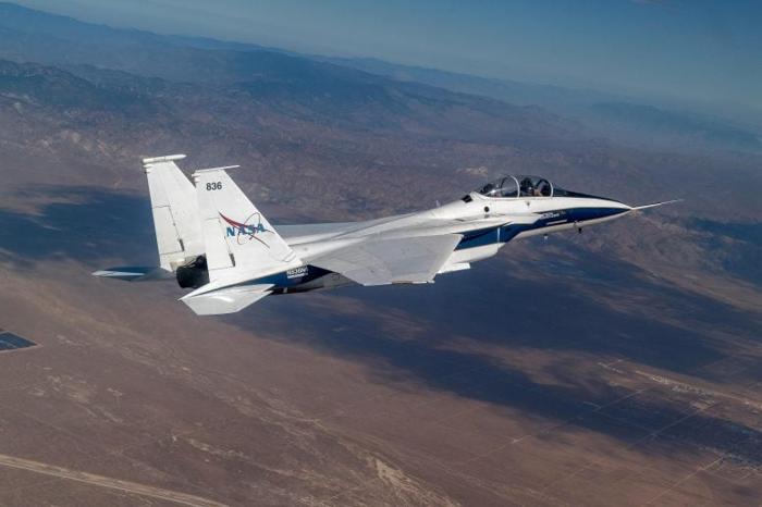 NASA F-15B Aeronautics Research Test Bed Performs Calibration Flight