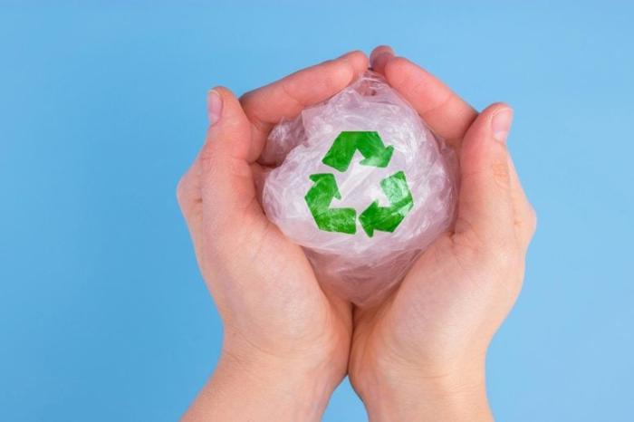 Plastic-Recycling-Concept-Art-777x518-1-1.jpg