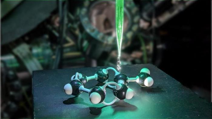 Probing-Toluene-Molecule-With-STM-777x437-1-1.jpg