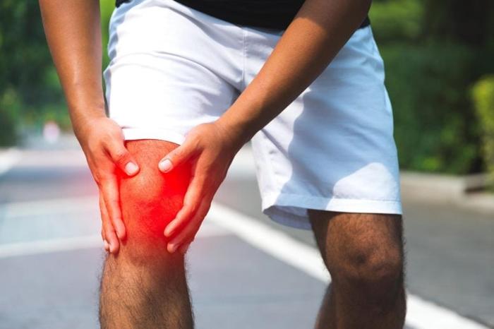 Runner-With-Knee-Pain-777x518-1-1.jpg