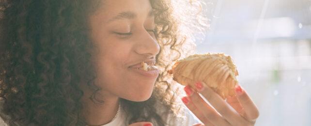 woman_eating_pastry-642x260-1-1.jpg