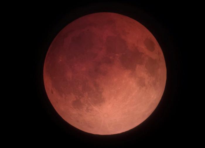 Eclissi lunare totale