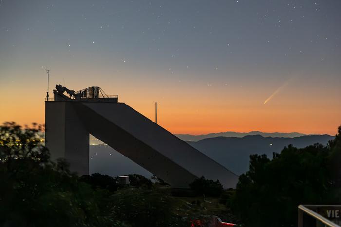 Cometa vs telescopio solare