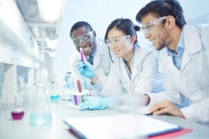 Diversi Scienziati Felici