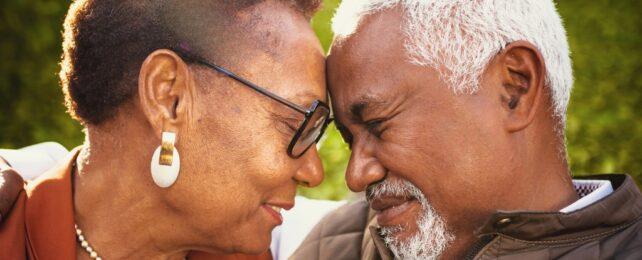 SeniorCoupleWithFacesCloseTogether-642x260-1-1.jpg