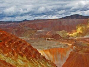 La miniera di Morenci, la più grande miniera di rame negli Stati Uniti, situata in Arizona.
