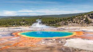 Lo studio basato sull'apprendimento automatico espande il record dei terremoti di Yellowstone di 10 volte