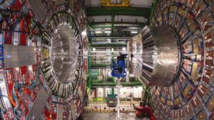 Il chip quantistico porta potenza a livello di collisore nel palmo della mano, avanzando la fisica e la medicina