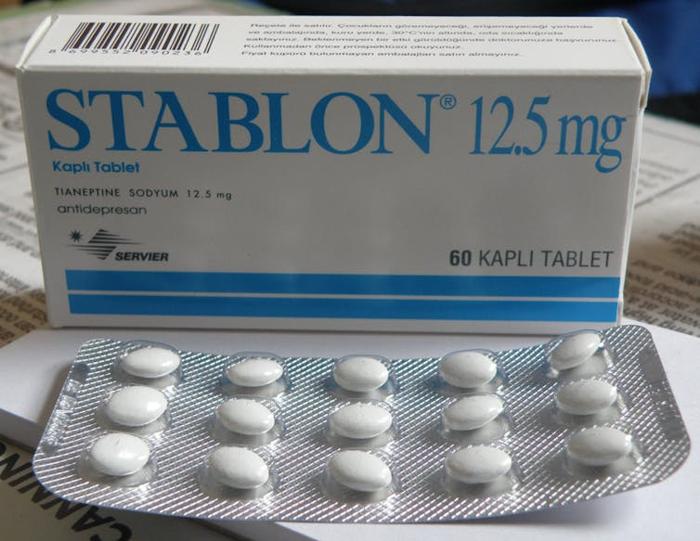 Una scatola di pillole di Stablon.