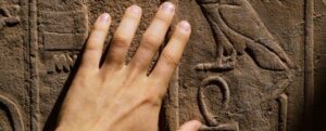 Stampa a mano di 4.000 anni fa scoperta su un artefatto egiziano antico