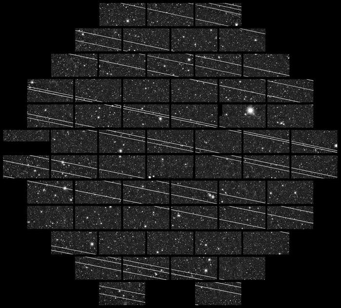 I satelliti Starlink affollano la nostra vista dello spazio