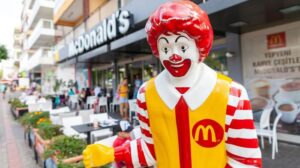 Pasti gratuiti, accessi difettosi e sicurezza compromessa mettono McDonald’s nel menu degli hacker
