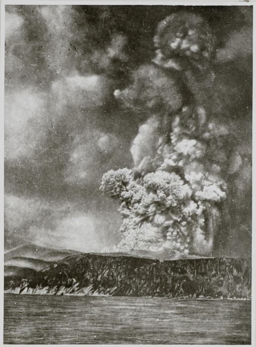 Una persona sconosciuta ha scattato questa fotografia dell'eruzione del Krakatoa