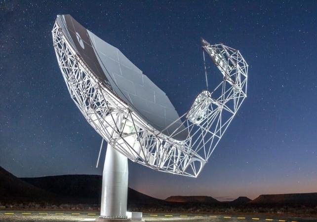 telescopio radio MeerKAT
