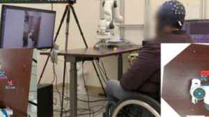 I chip cerebrali potenziati dall'IA consentono ai pazienti paralizzati di controllare un braccio robotico con il pensiero