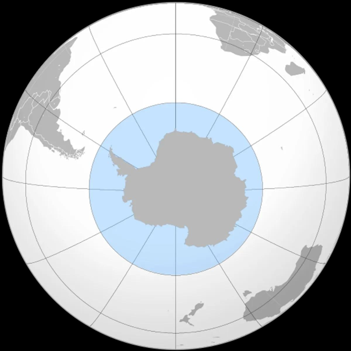 L'Oceano Australe che circonda l'Antartide