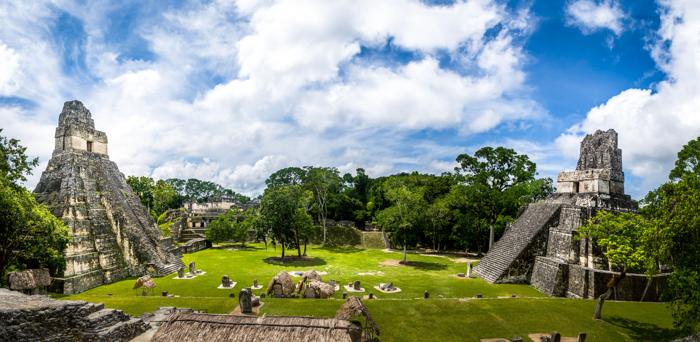 Tempio e rovine Maya in Guatemala