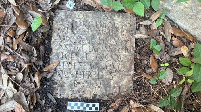 Thumbnails-for-IE-articles-Roman-Tombstone-found-in-new-Orleans-.jpg