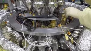 Aziende statunitensi per testare reattori nucleari per satelliti per alimentare missioni nello spazio profondo