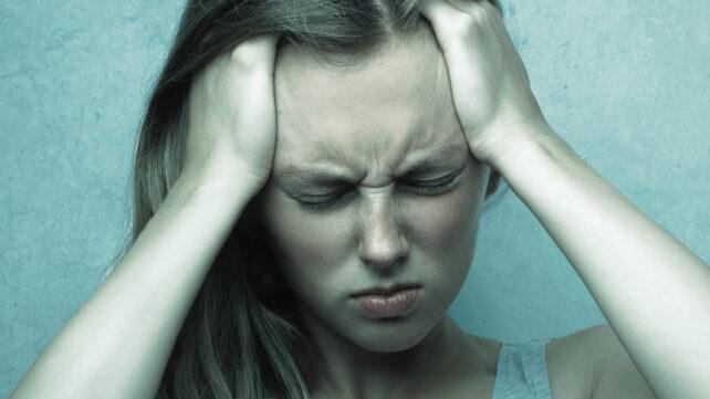 migraines_women_1in3_header-642x361-1.jpg