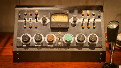 old-radio-s.png