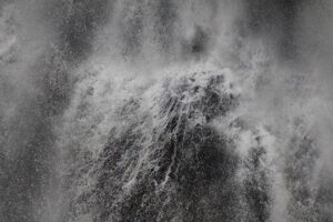 Cascata sott'acqua.