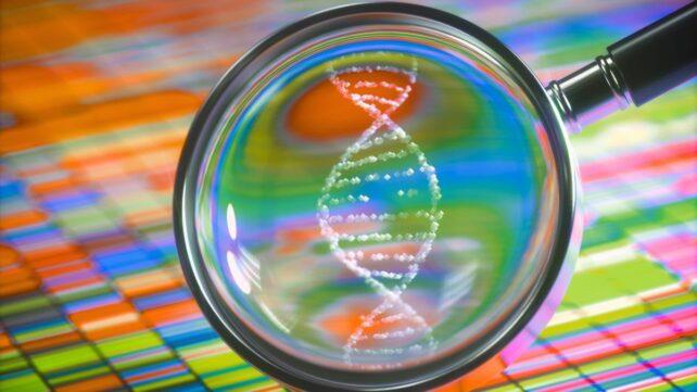 Sequenziamento del DNA Sanger e una lente d'ingrandimento che mostra l'elica del DNA