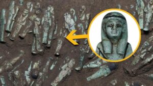 Centinaia di figurine 'Eccezionali' nella tomba egiziana risolvono un antico mistero